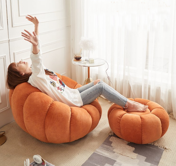 Sillón calabaza tapizado en terciopelo de cordero. - Imagen 2